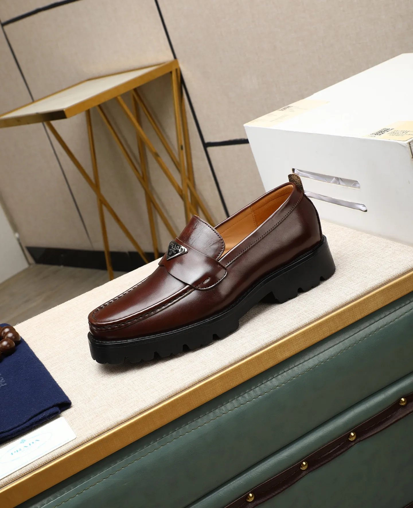 Men's men's shoes 💰540 (water-dyed cow leather) 📛📛PRADA high-end counter's latest formal business leather shoes 👔original and highest quality! Imported from Italy🇮🇹First layer calfskin fabric➕Cowhide lining Original outsole Formal size: 38➖45
